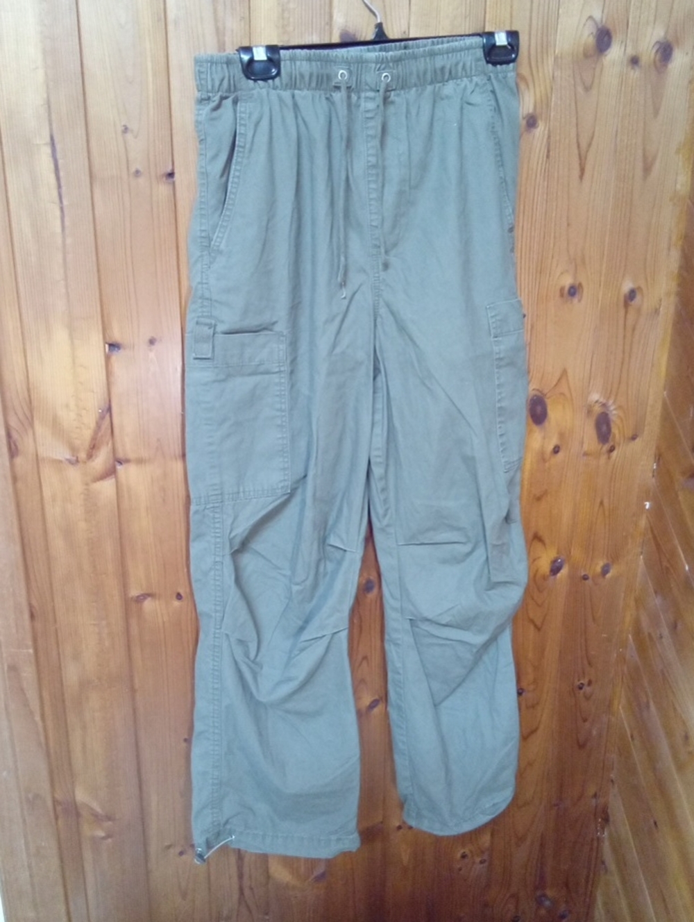 refuge Girls Small. Olive Green Cargo Pants with Drawstring Waist
